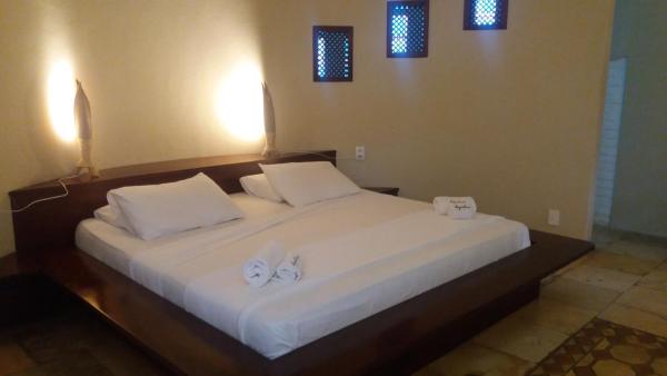 Bungalow with Pool View